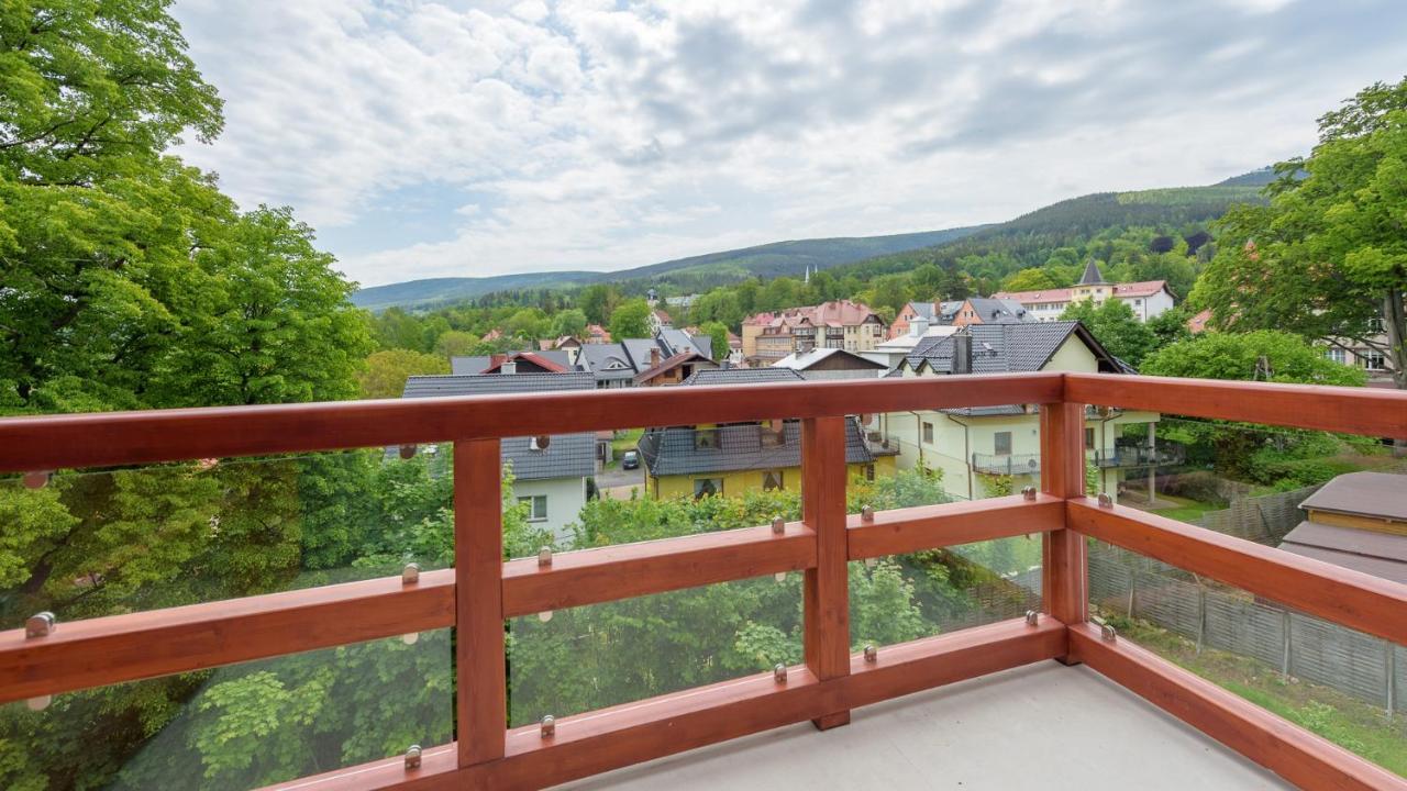 Apartamenty Holiday Mountain Residence By Royal Aparts Świeradów-Zdrój Εξωτερικό φωτογραφία